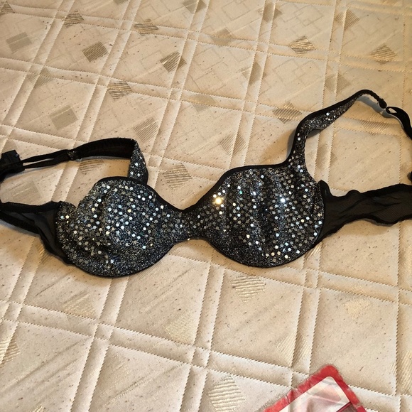 Belly dancing anyone? Bra used for belly dancing, sequinned, size 38c, used. - Picture 1 of 6